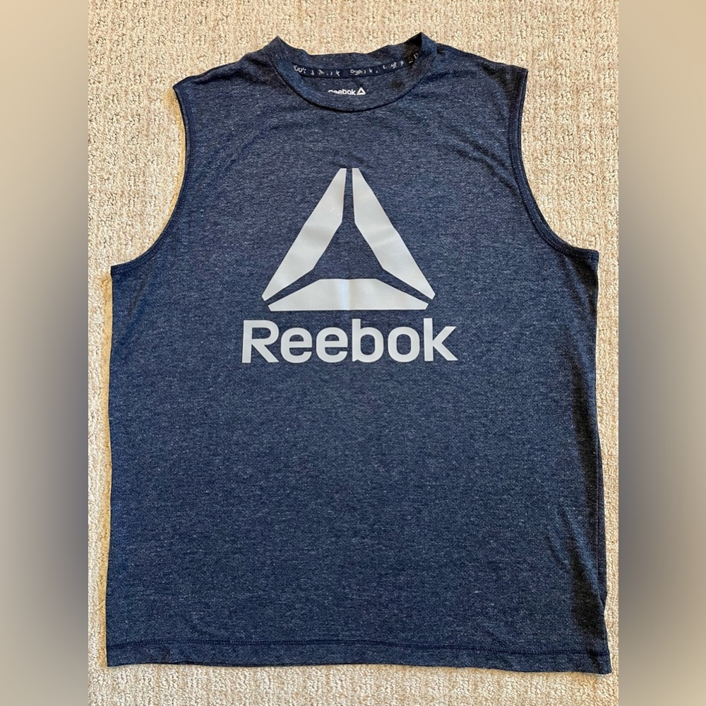 Men’s medium Reebok Muscle Tee Sleeveless Tank Top Color: Heather Blue M